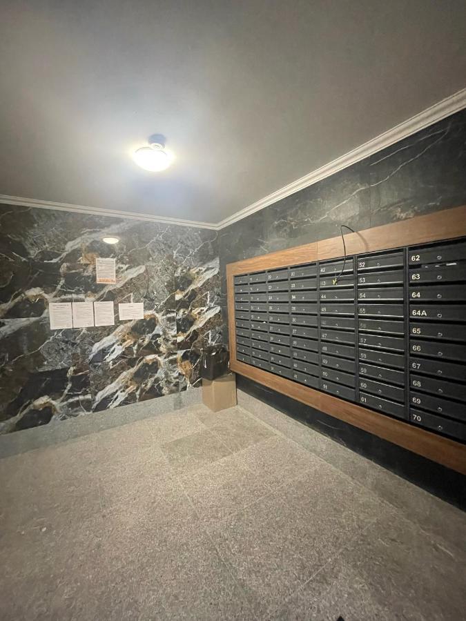 Beautiful Apartment In تشيسيناو المظهر الخارجي الصورة